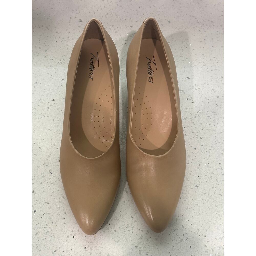 Trotters Women's Kiera Pump, Nude, Size 9.5